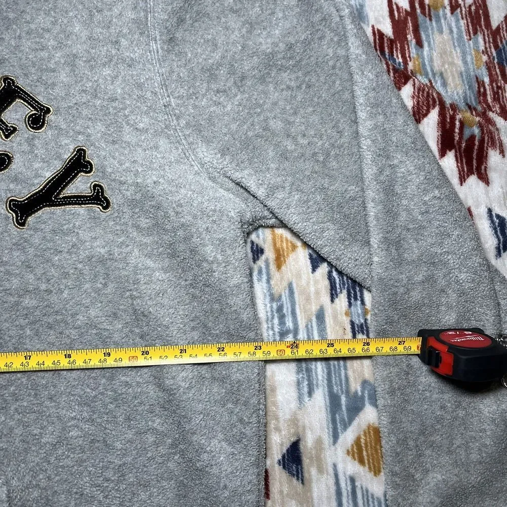 Disney Hoodie Women 1X Plus Mickey Mouse Athletics Gray Sweatshirt Resort Cruise - Picture 4 of 6